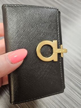 Salvatore Ferragamo Compact Card & Coin Wallet Like New Condition